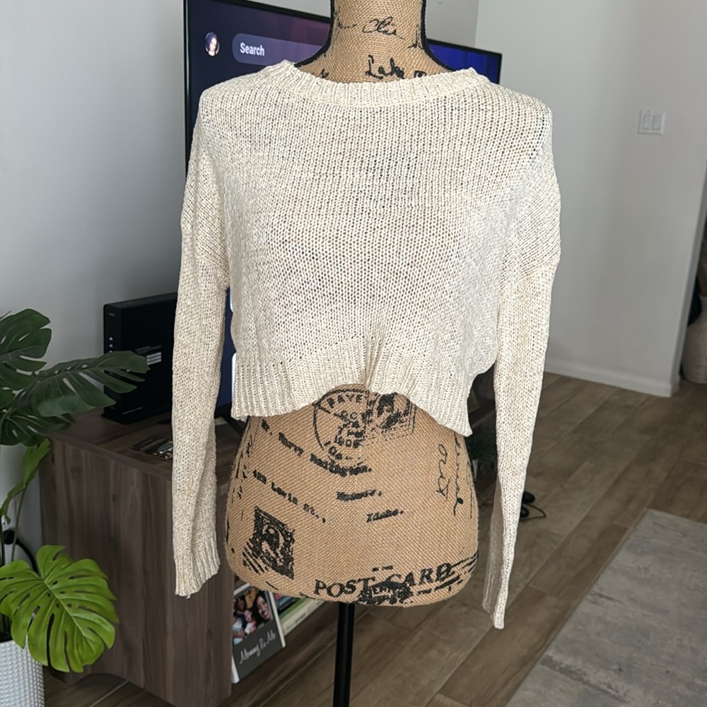 Sans Souci Creme Crop Knit Sweater